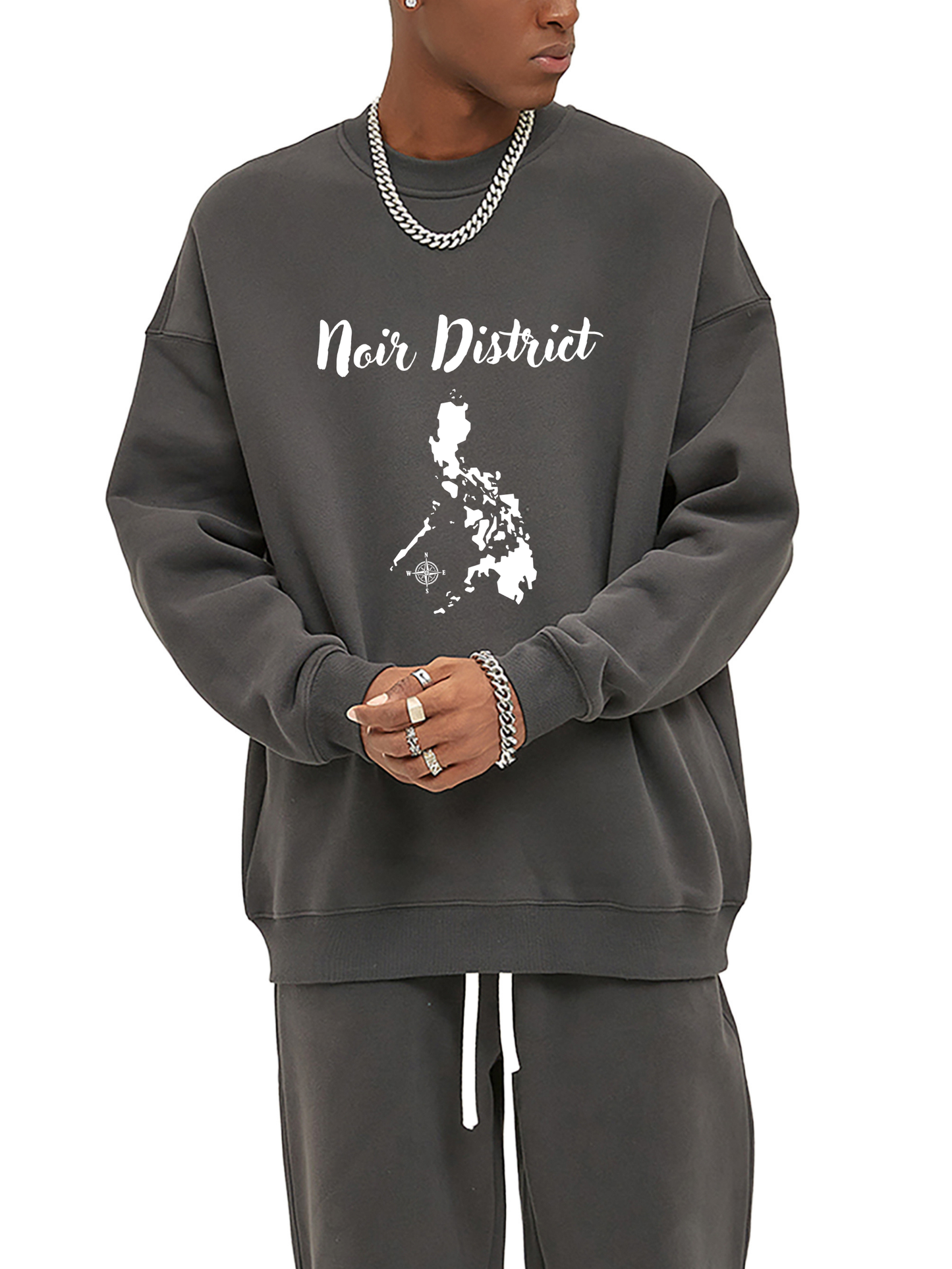 "High quality heavyweight oversized black sweater by VÉRON" 1
