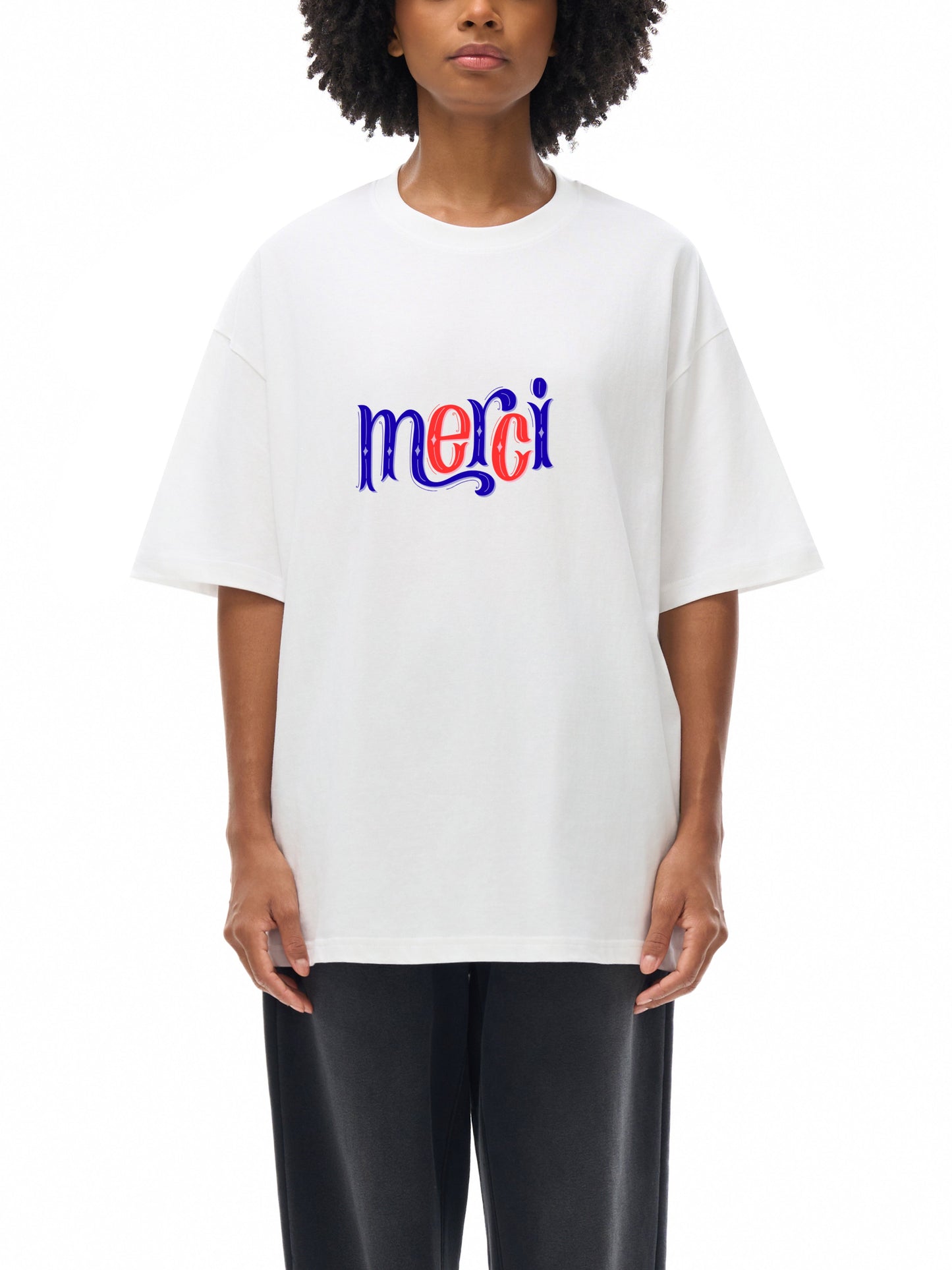 Model styling VÉRON Merci streetwear T-shirt 1