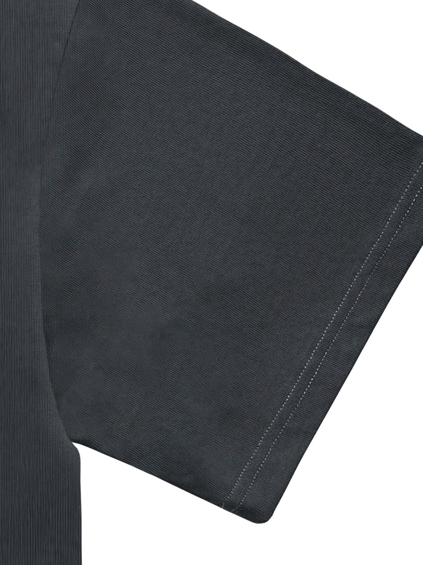 Detail shot of collar and sleeves – VÉRON Rue Royale shirt craftsmanship.