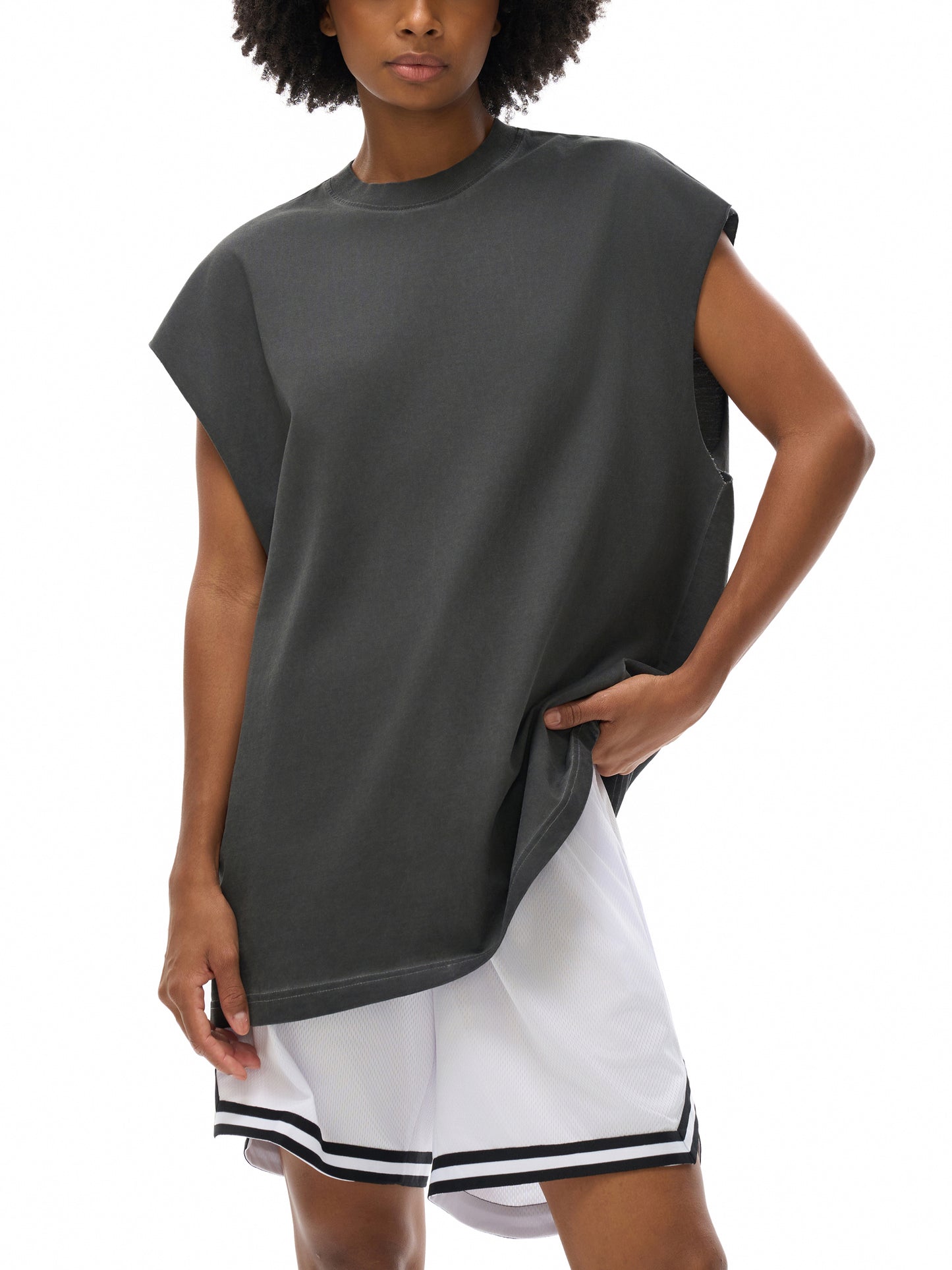 Model wearing VÉRON black flower tank top 4