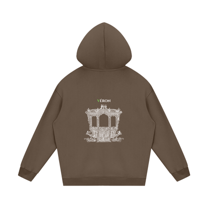 Model styling VÉRON Élixir Cristal streetwear hoodie urban fashion 3