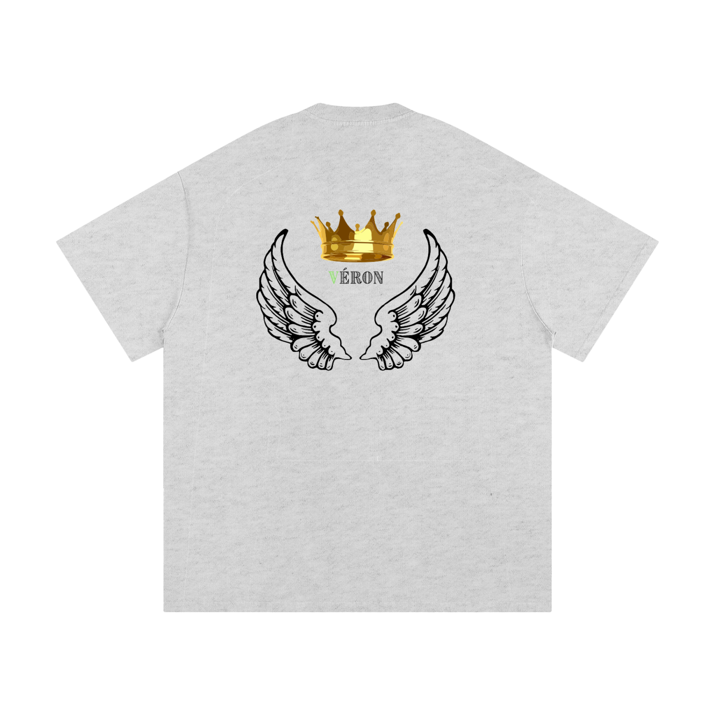 Model styling VÉRON Majesté Dorée streetwear T-shirt with urban outfit 7