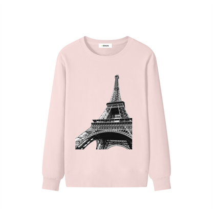 Unisex model wearing VÉRON La Tour Eiffel heavyweight streetwear 3