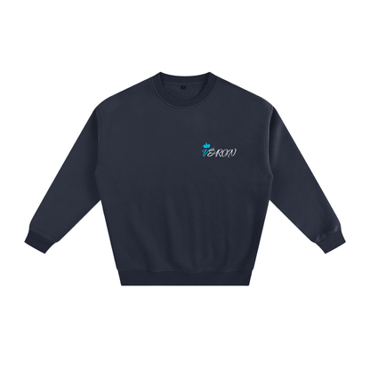 VÉRON Berkeley sweater highlighting fabric thickness and quality navy.

