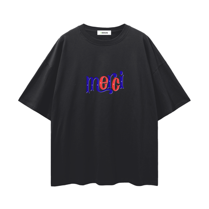 Model styling VÉRON Merci streetwear T-shirt 6