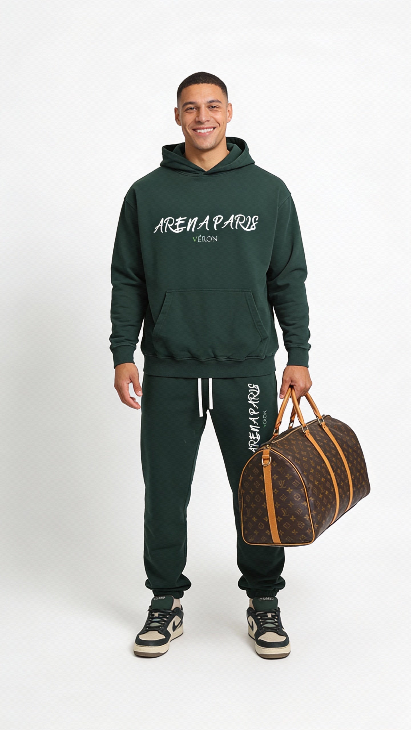 Luxury unisex sweatpants for men and women by VÉRON 4