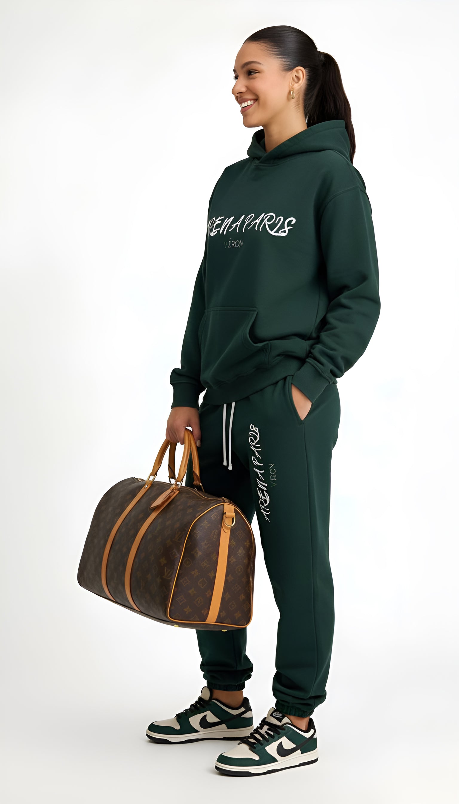 Luxury unisex sweatpants for men and women by VÉRON 5