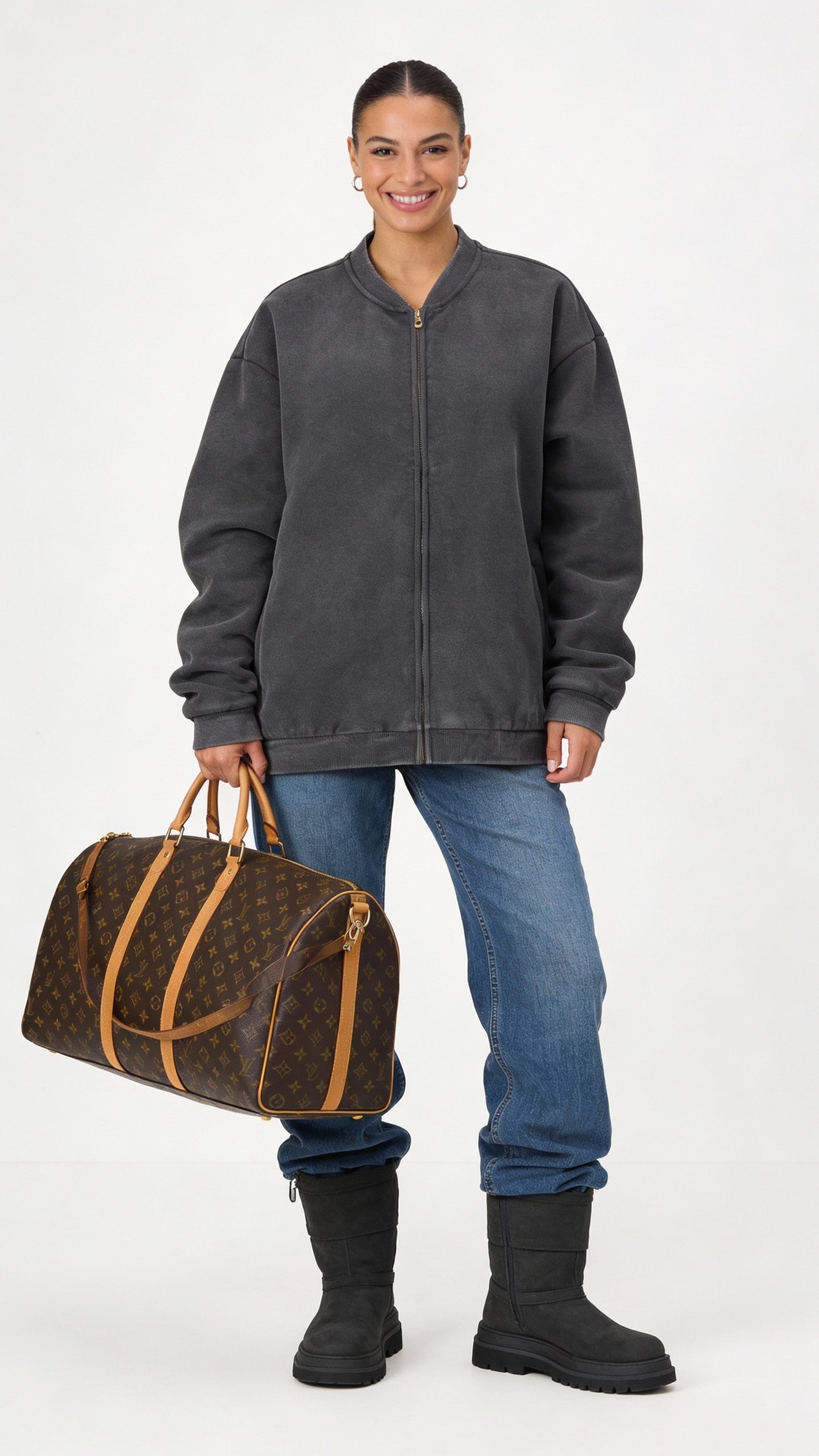 VÉRON oversized premium unisex jacket worn by men and women 1