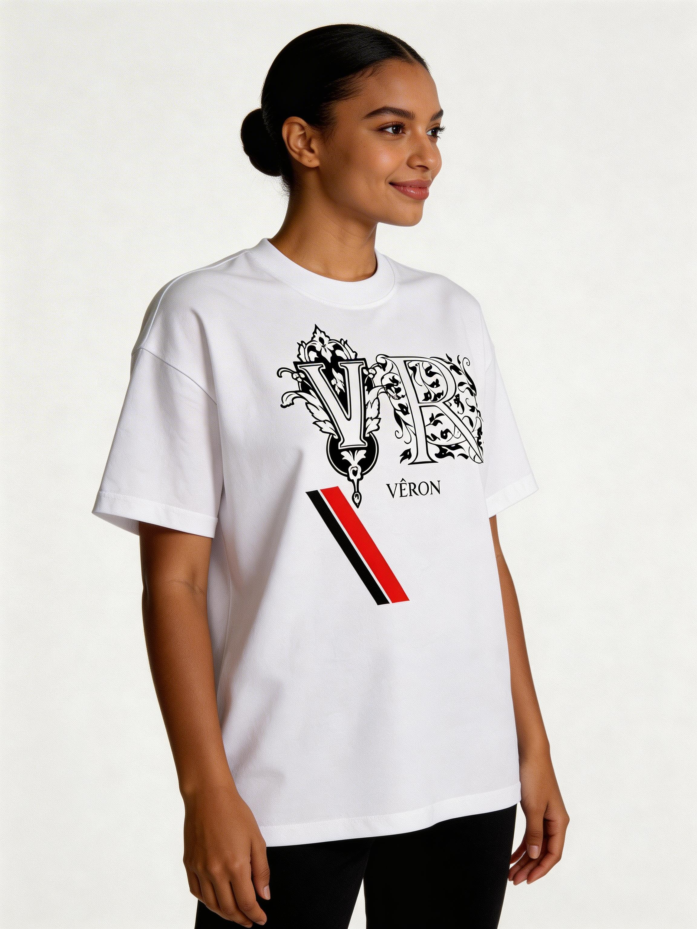 VÉRON luxury unisex oversized T-shirt for men and women 3