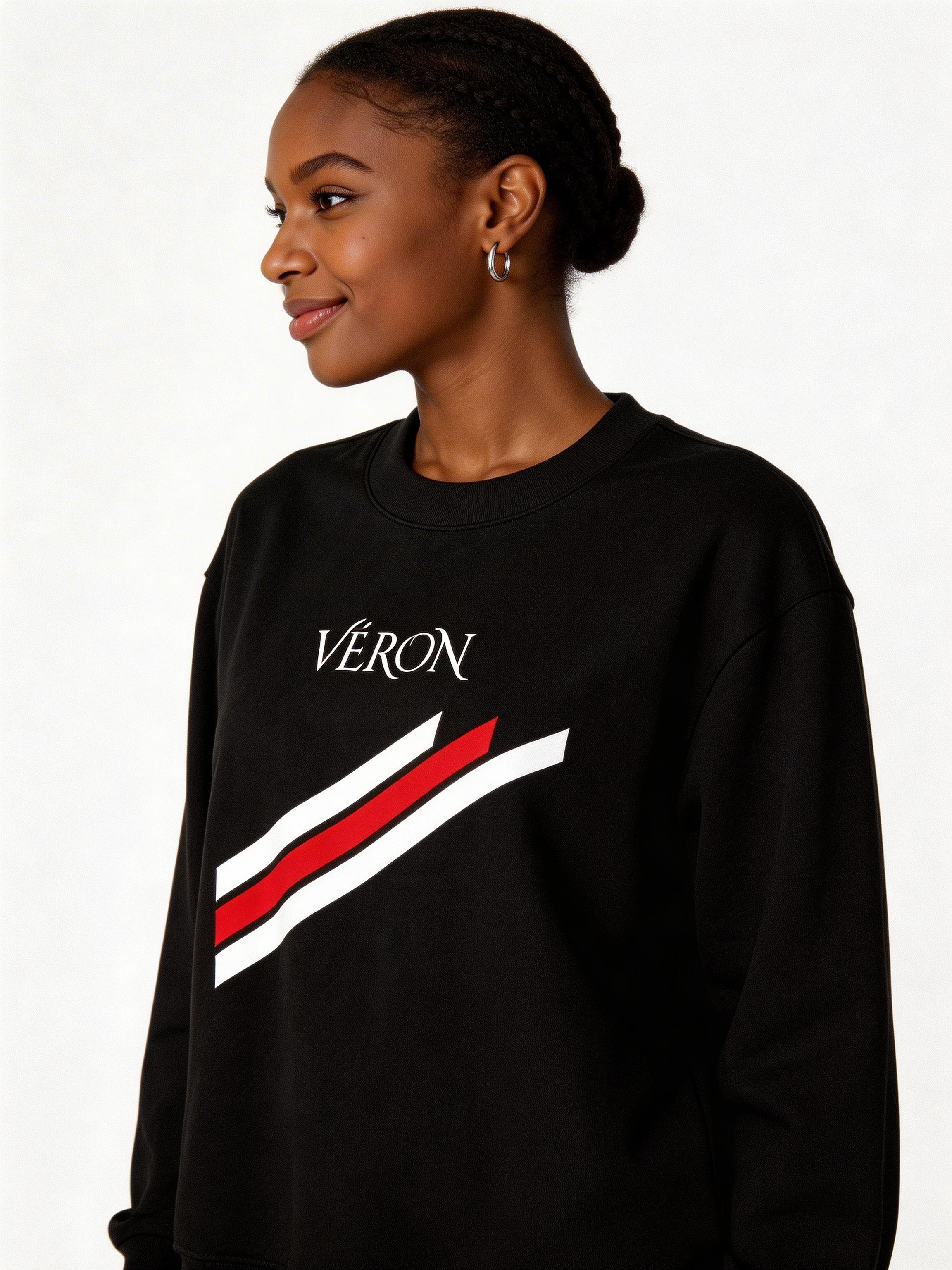 men women wearing VÉRON premium striped crewneck shirt 4