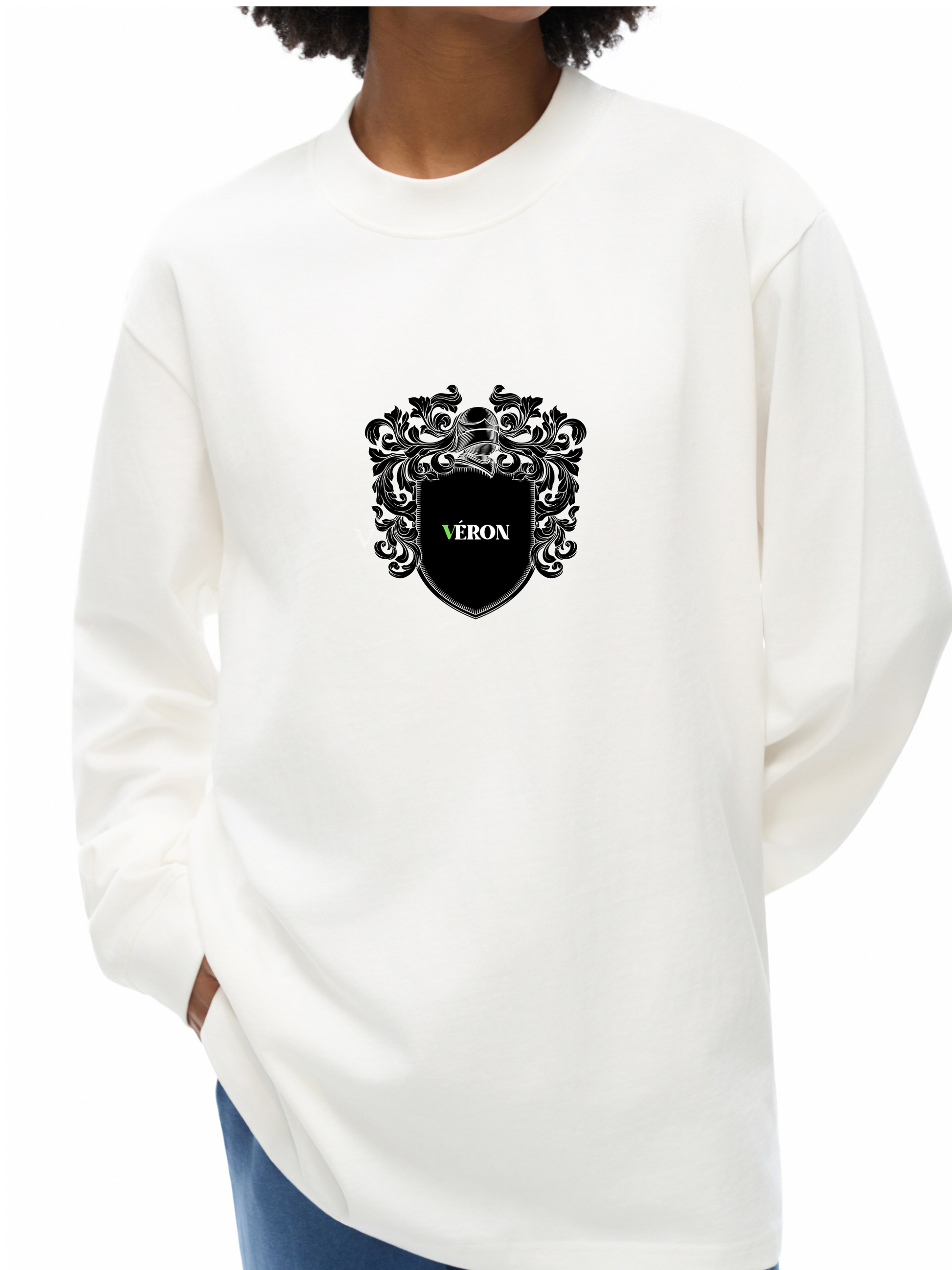 VÉRON Le Monarque statement luxury sweater 2
