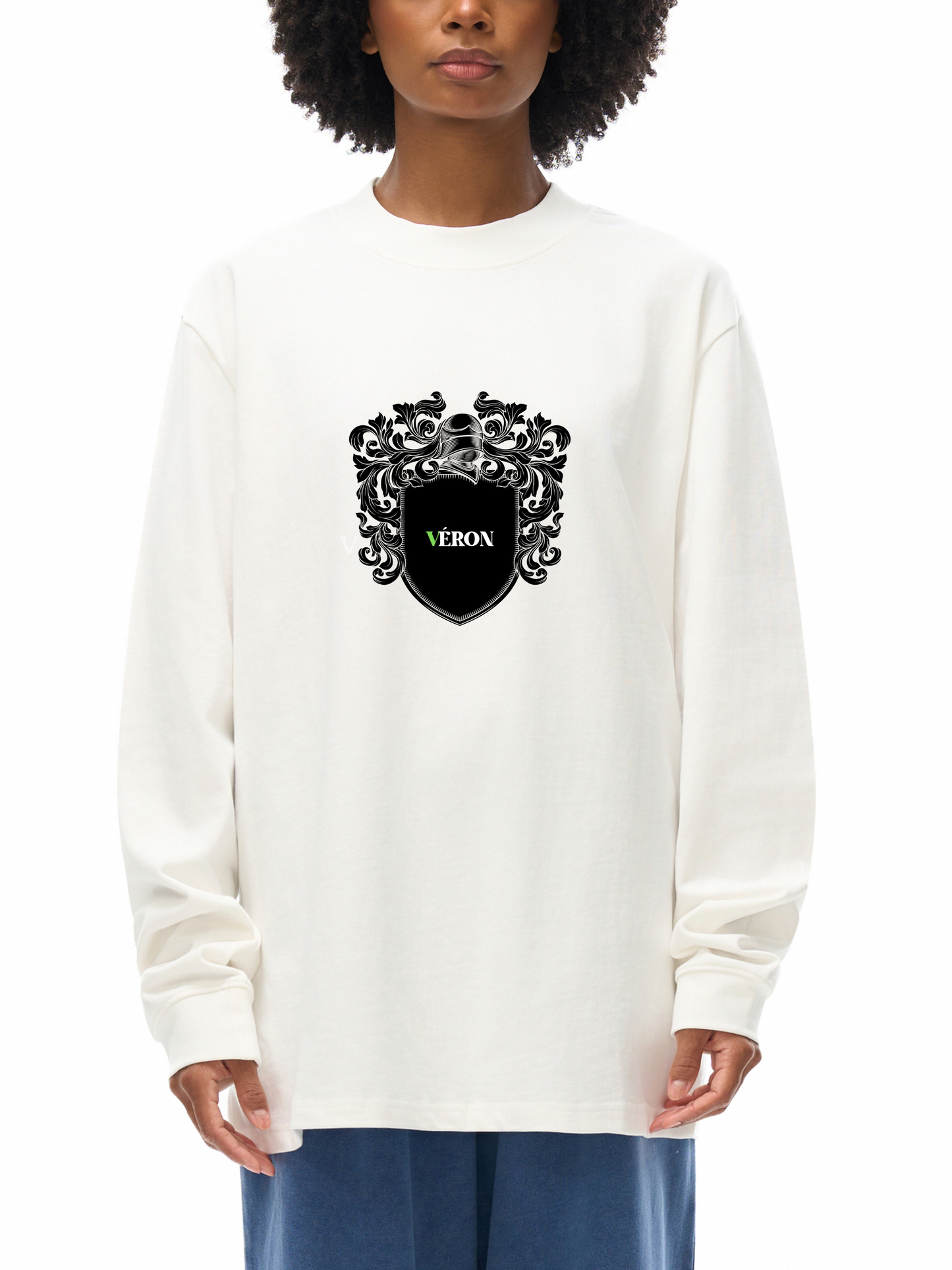 VÉRON Le Monarque statement luxury sweater 1