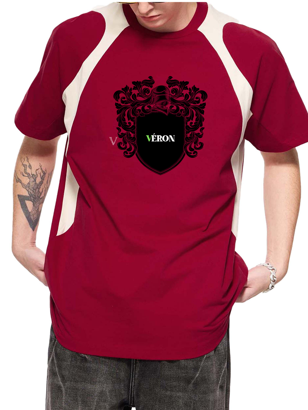 Model wearing VÉRON Le Monarque premium tee 1