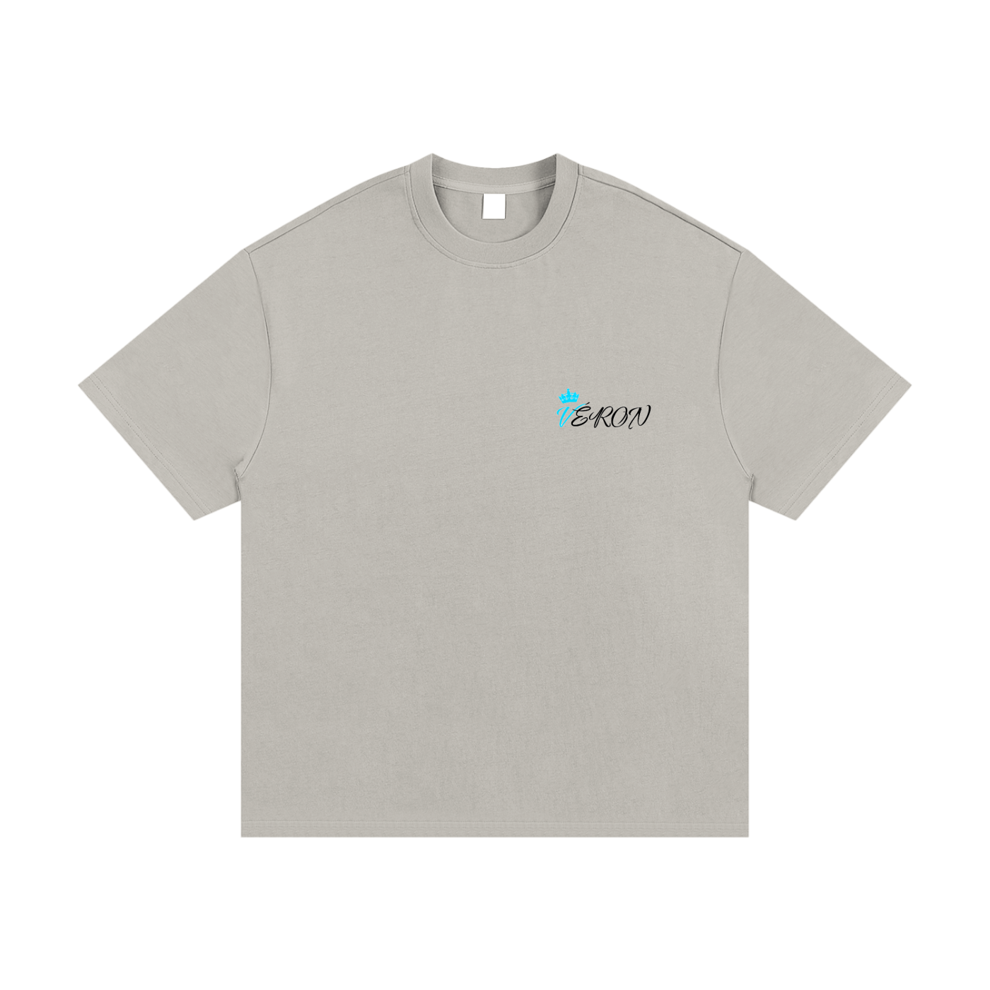 VÉRON Berkeley t-shirt styled with jeans for casual luxury streetwear look.