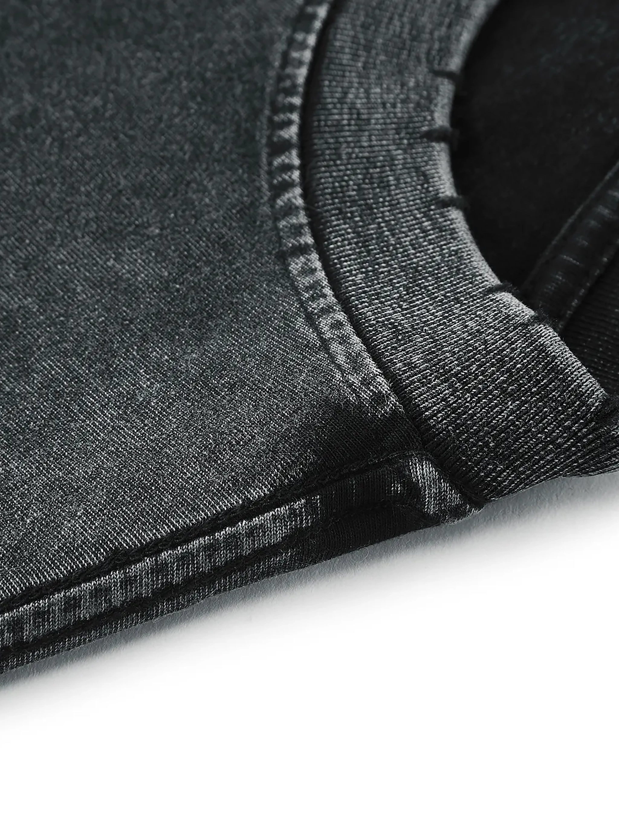 Close-up of faded fabric texture on VÉRON Lumière washed tank 1