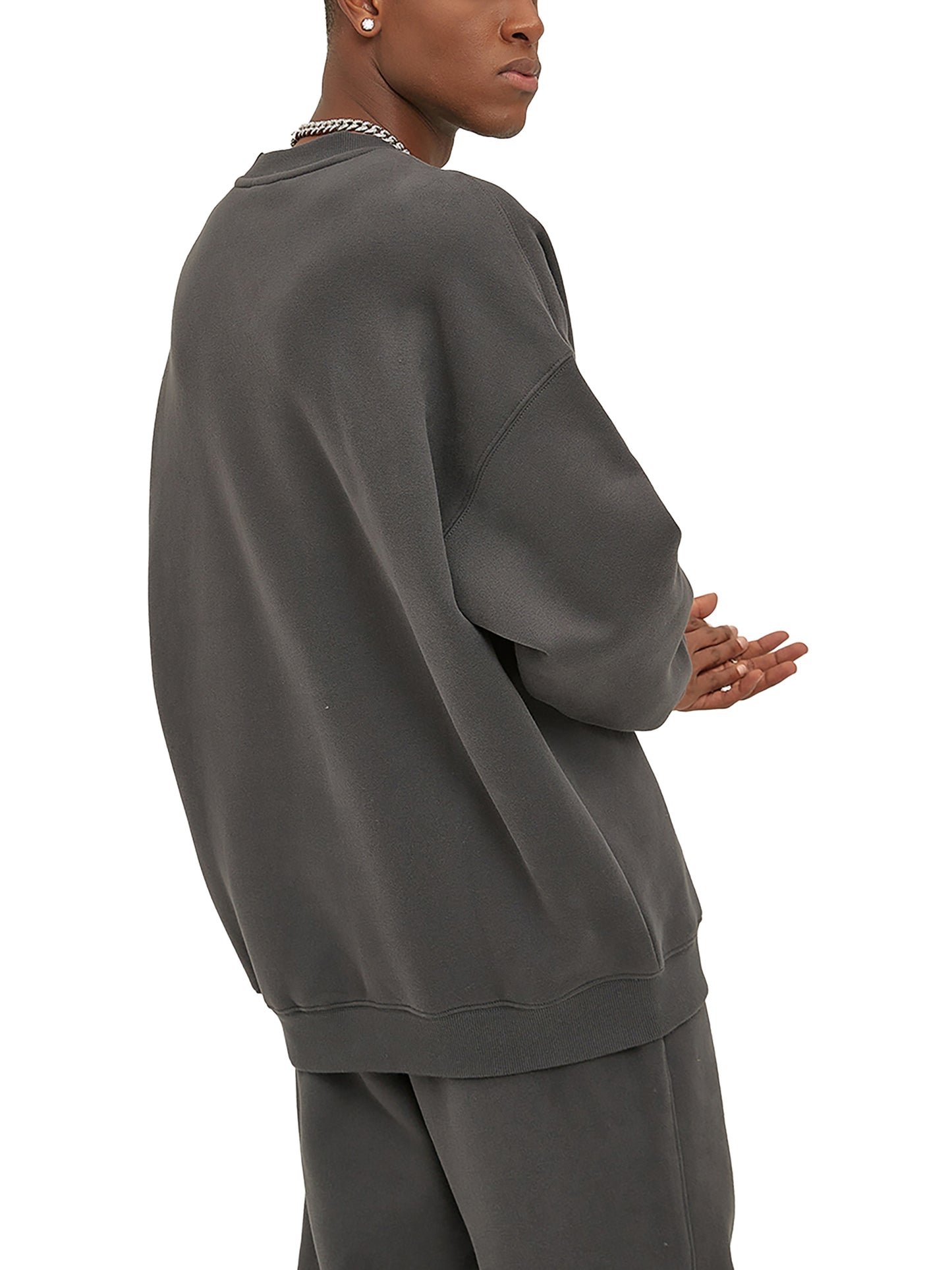 "High quality heavyweight oversized black sweater by VÉRON" 2