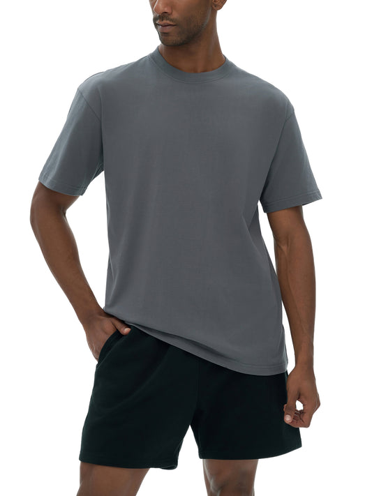 Male model styling VÉRON Portes de Lumière premium T-shirt 1