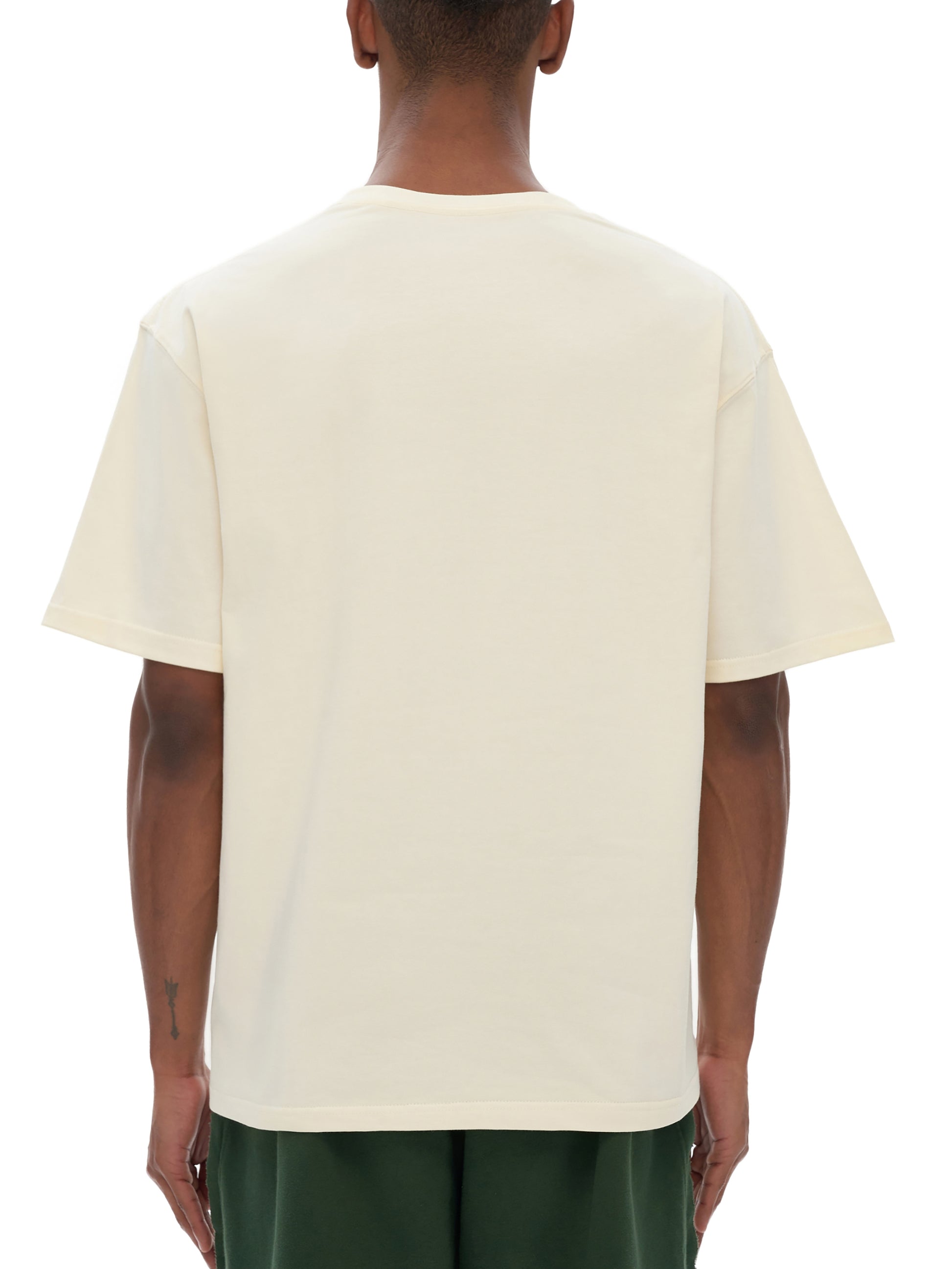 Male model wearing VÉRON La Roquette streetwear tee 2.

