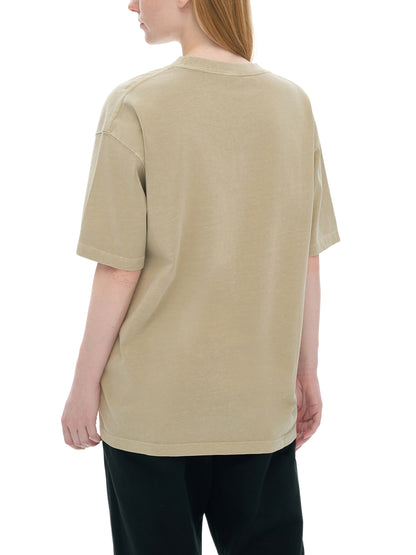 Model wearing VÉRON Ombre d’Iris designer streetwear T-shirt 6