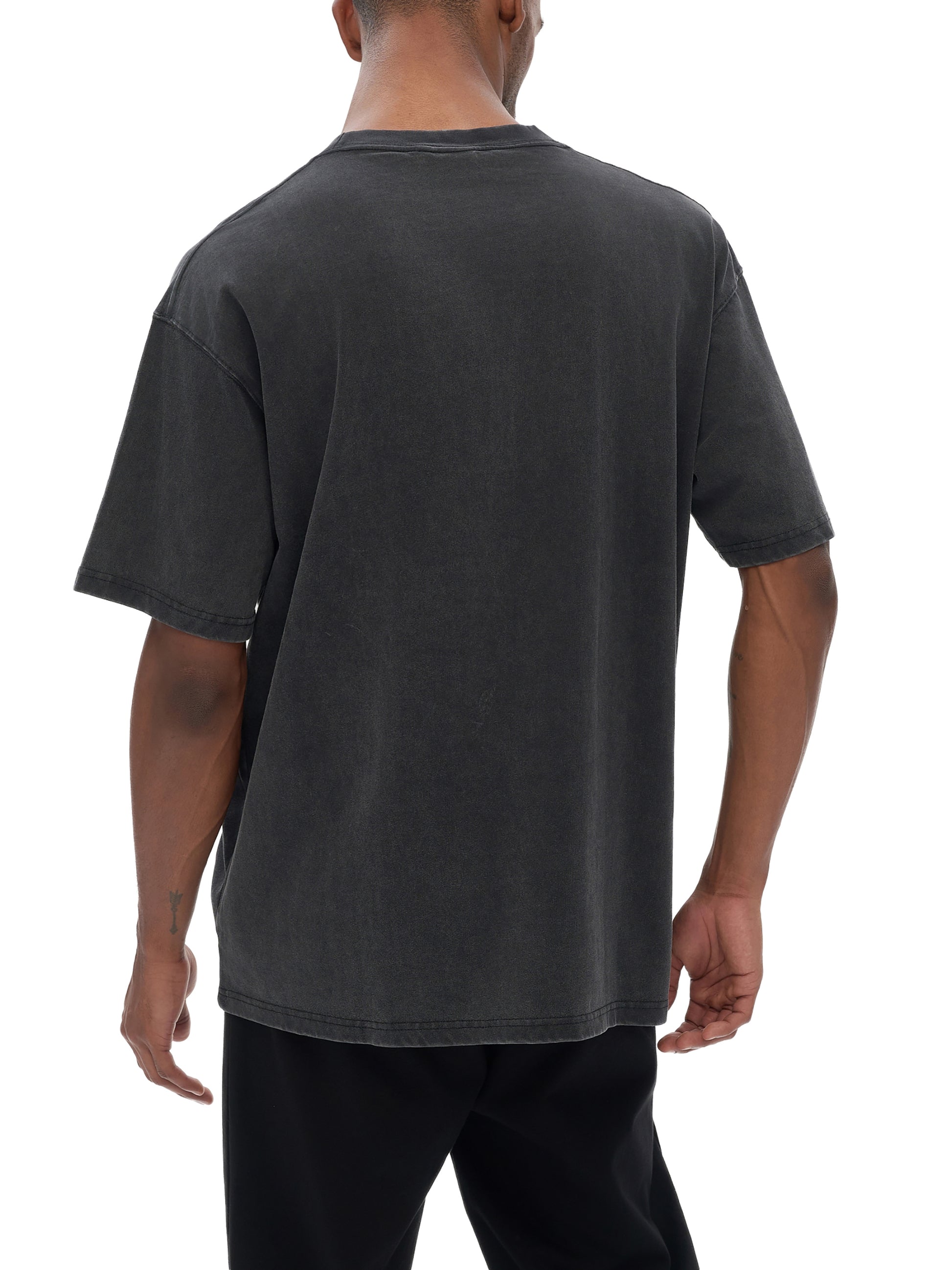 Model wearing VÉRON Ombre d’Iris designer streetwear T-shirt 3