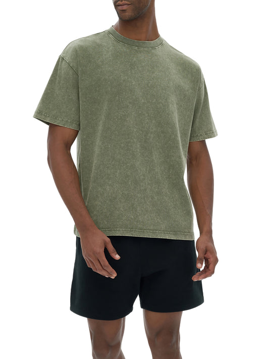 Model styling VÉRON Rue de Breteuil unisex designer streetwear shirt 1