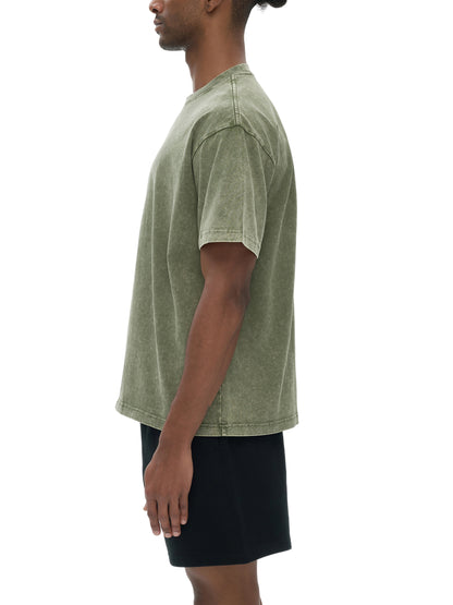 Model styling VÉRON Rue de Breteuil unisex designer streetwear shirt 3