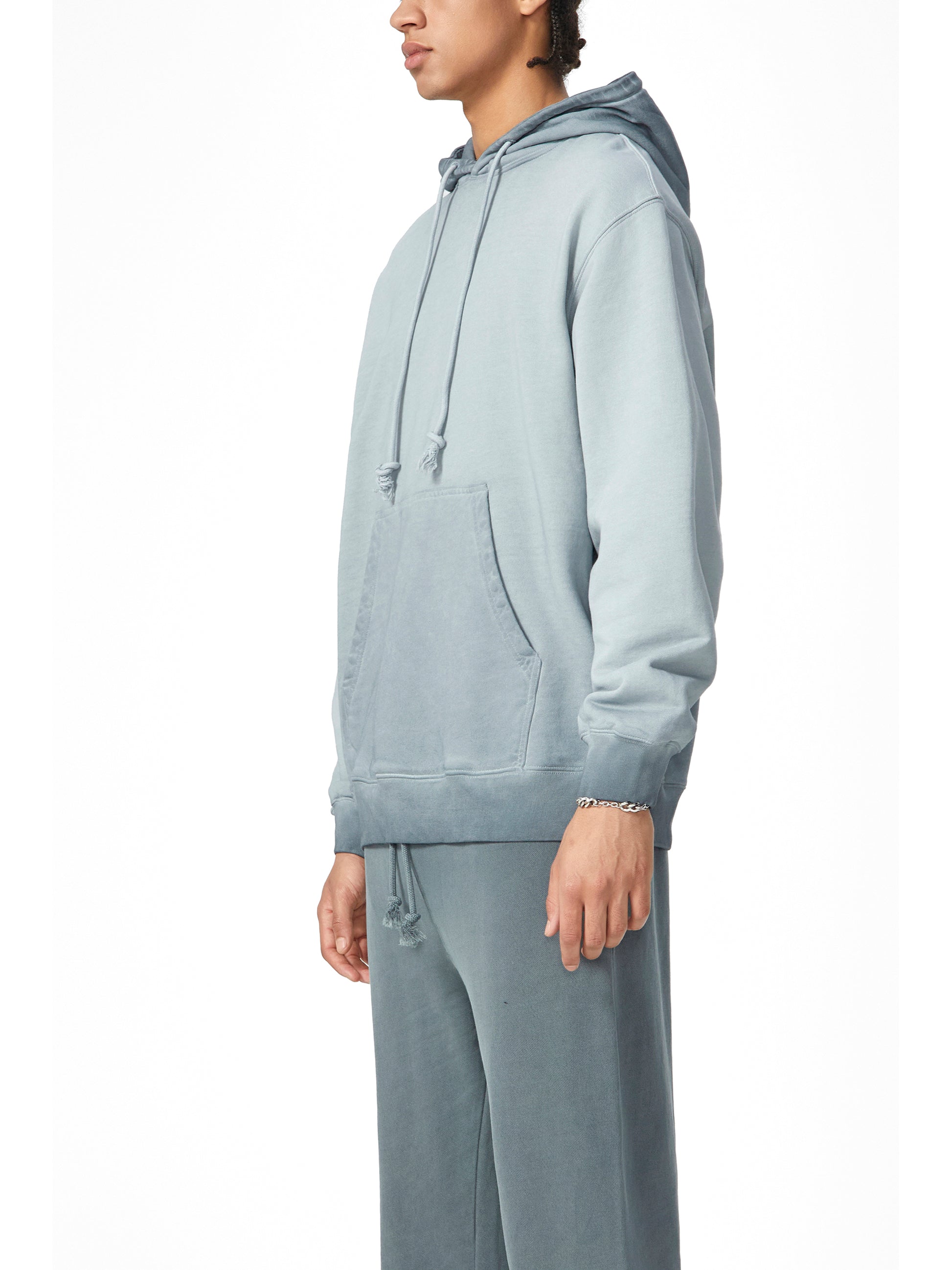 veron le jardin d’hiver hoodie 3