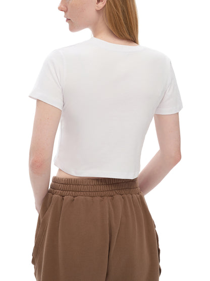 Model wearing VÉRON Amélie French-inspired fashion T-shirt 3