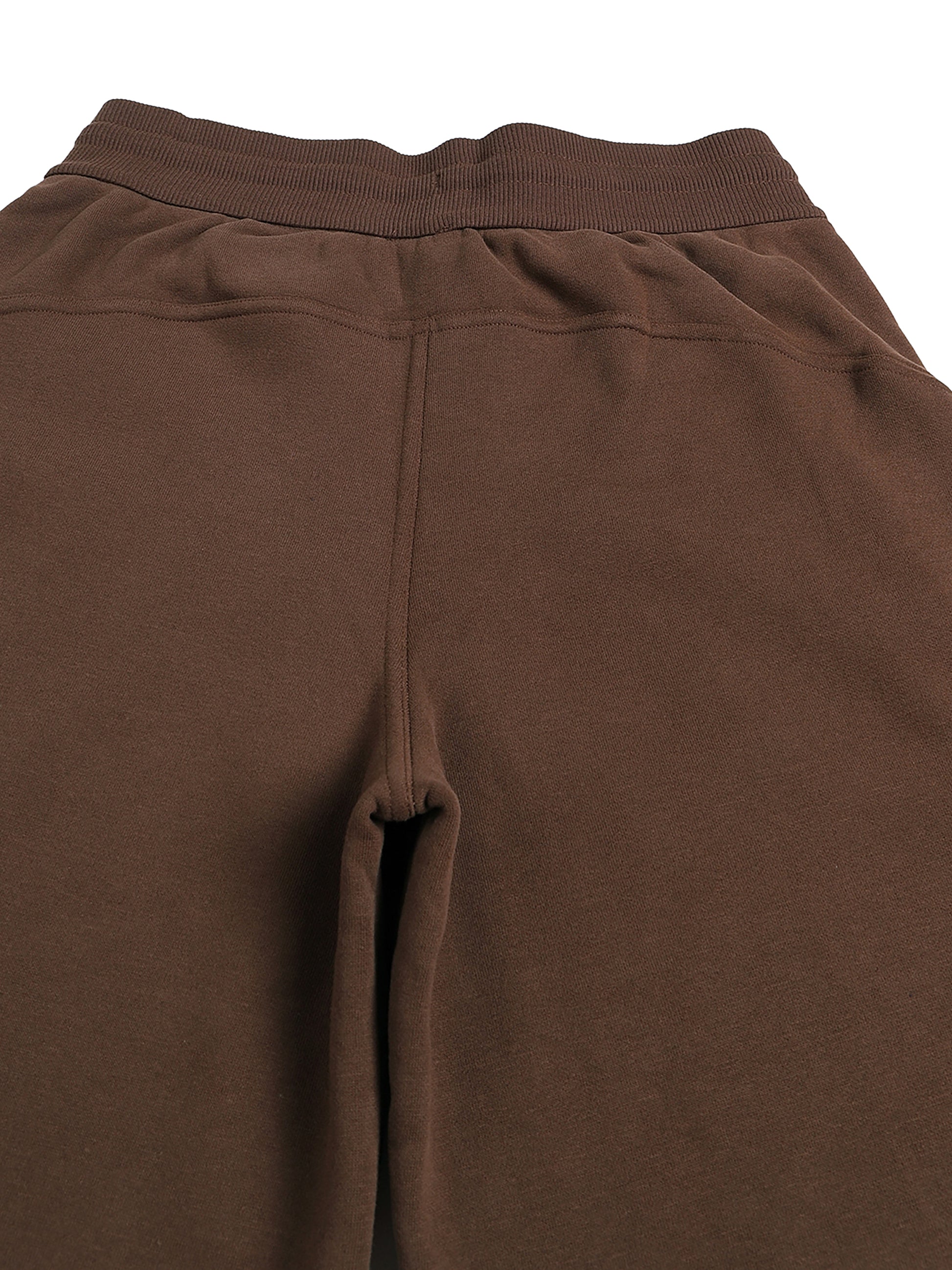 Model styling VÉRON Tourmaline pants 5