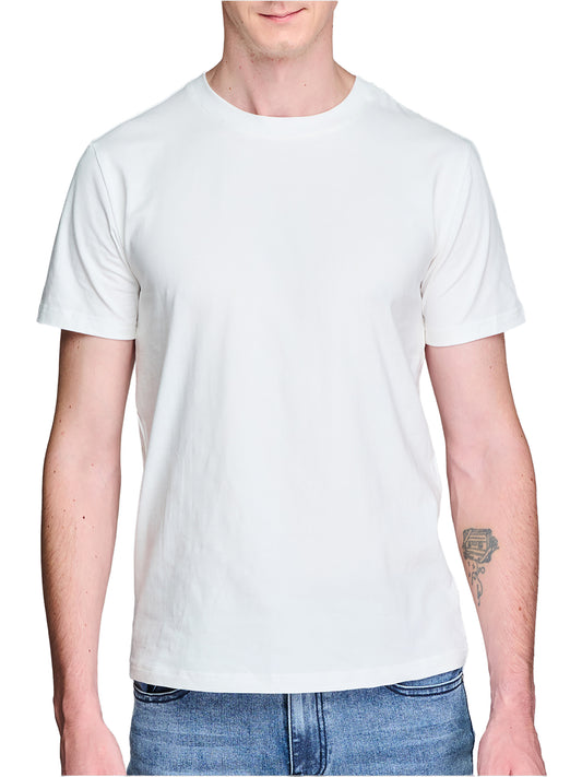 Model wearing VÉRON Adeline Tshirt