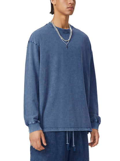 Model styling VÉRON Le Mirage vintage washed long sleeve shirt 2