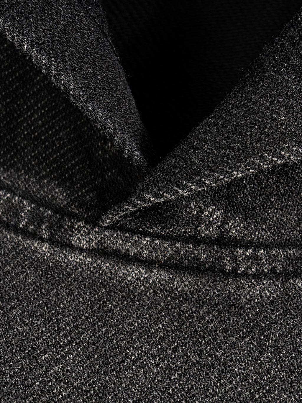 Model wearing VÉRON Allée du Cygne Noir unisex designer T-shirt 5