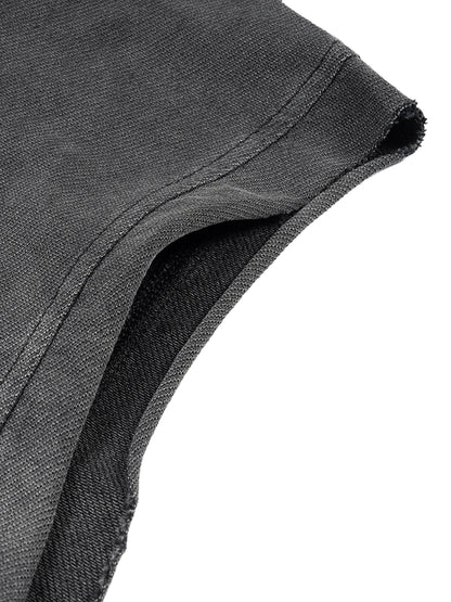 Close-up of premium cotton fabric on VÉRON washed tank top 1