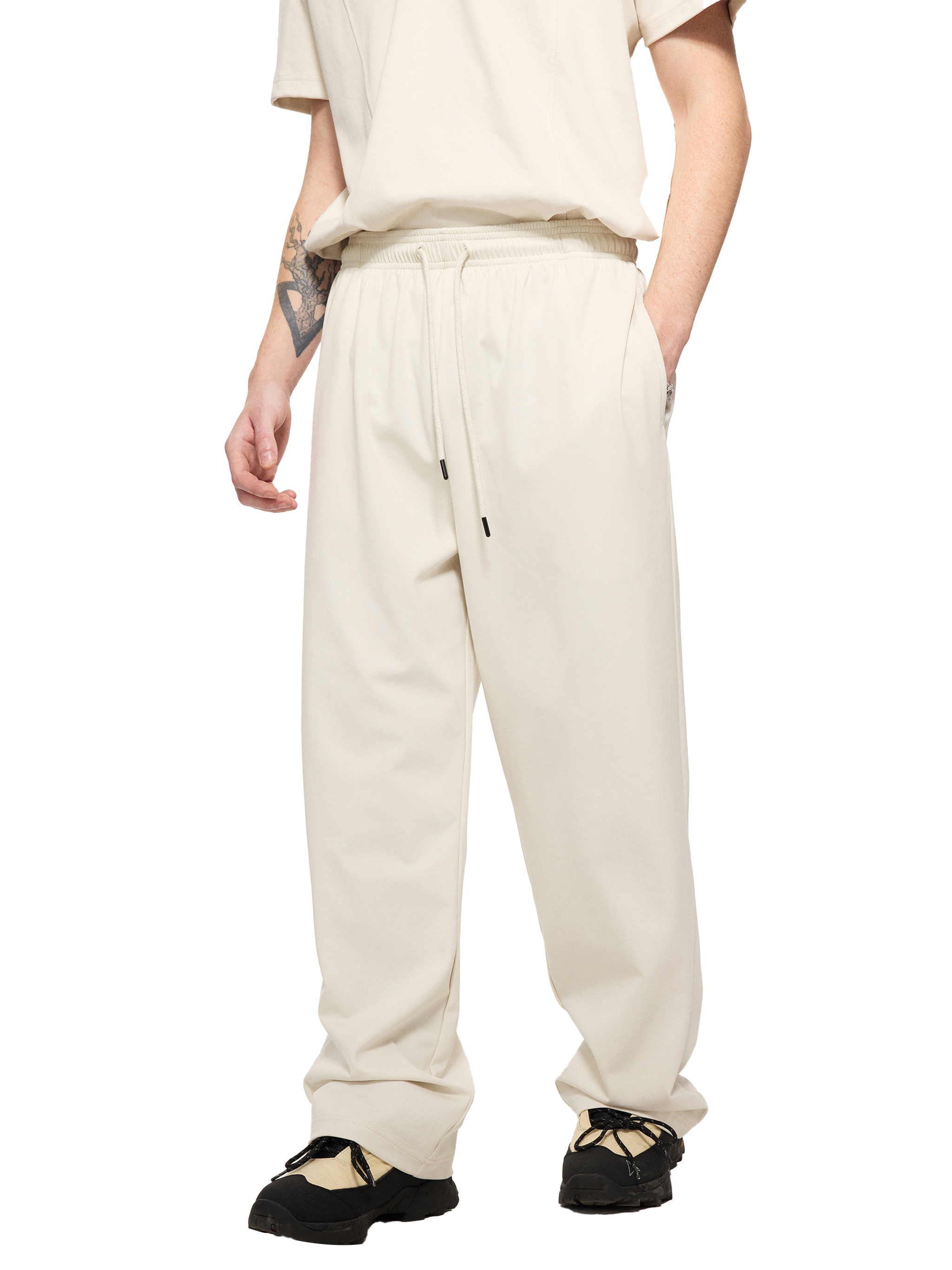 designer streetwear pants made from premium fabric 1
