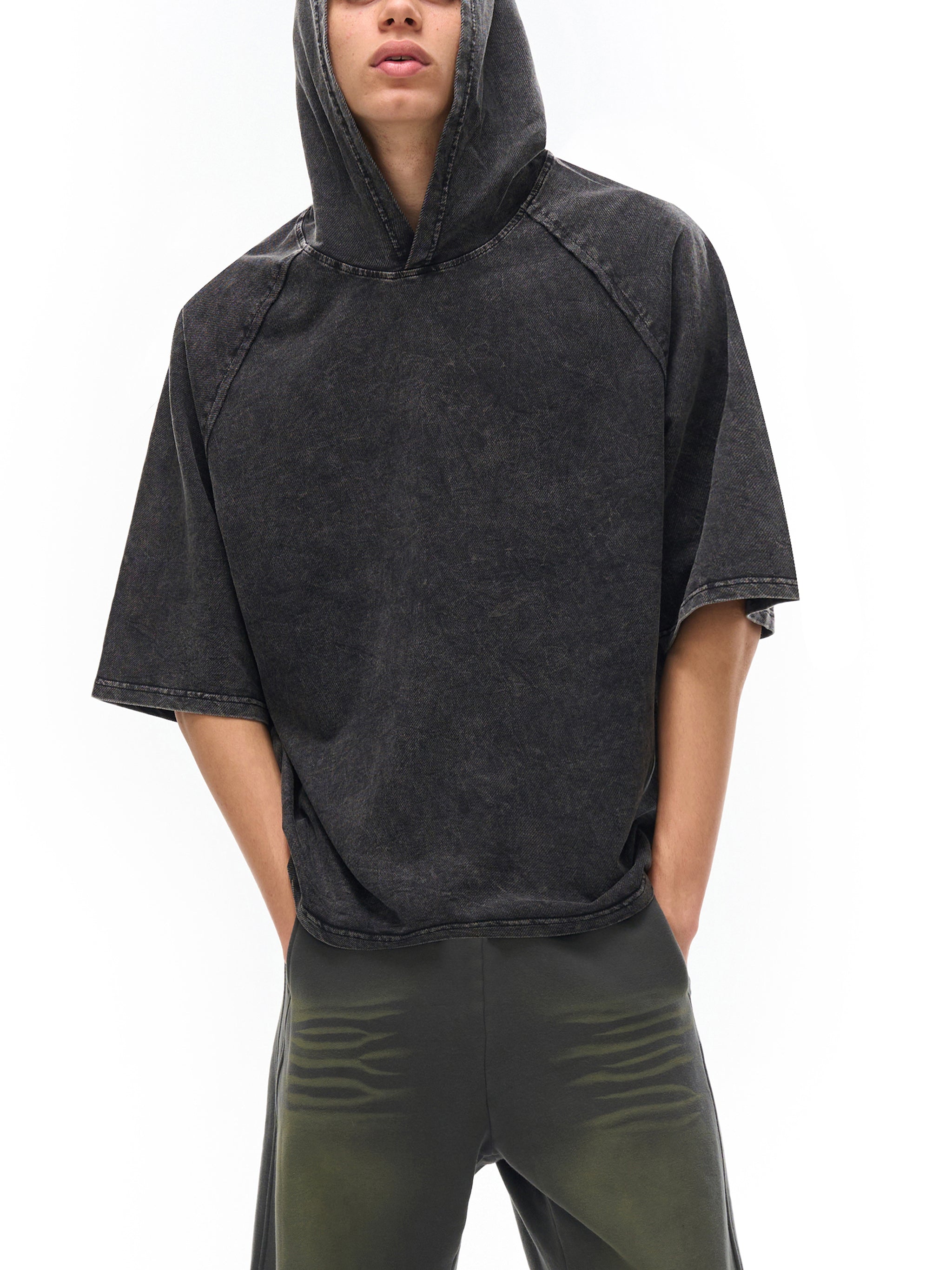 Model wearing VÉRON Allée du Cygne Noir unisex designer T-shirt 1