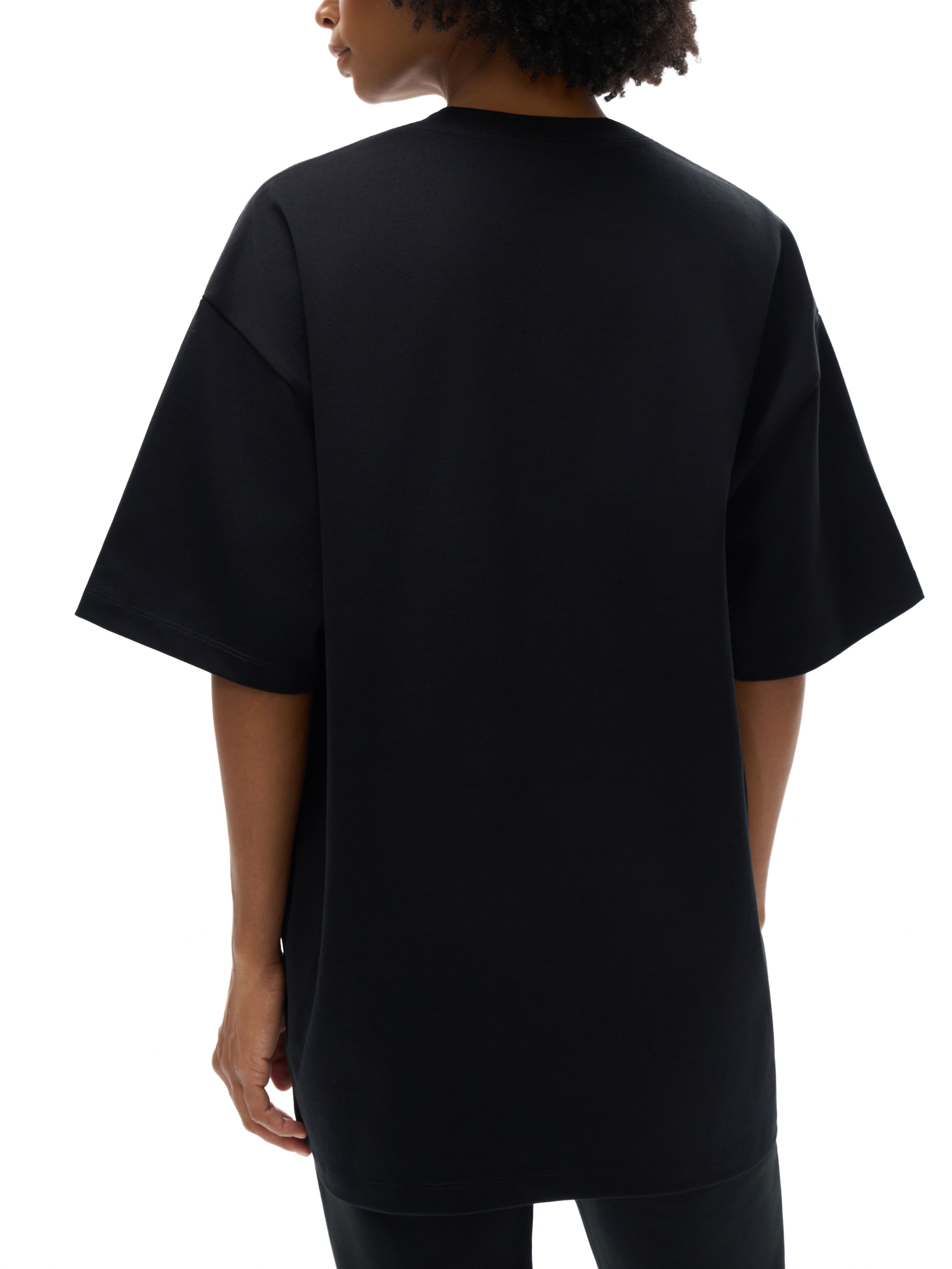 Paris-inspired premium streetwear tee by VÉRON heavyweight cotton 3