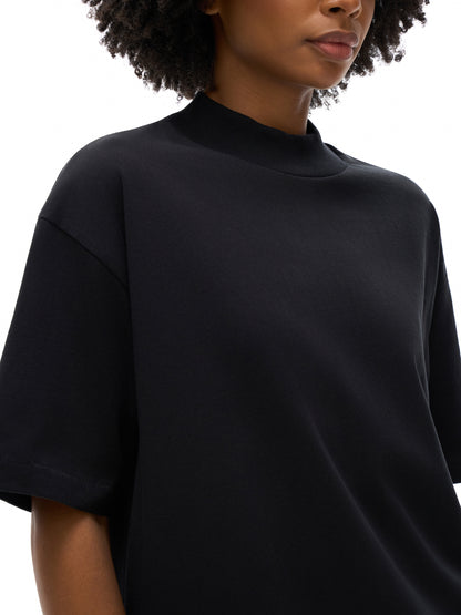 Elegant streetwear look VÉRON Avenue de Buckingham 4