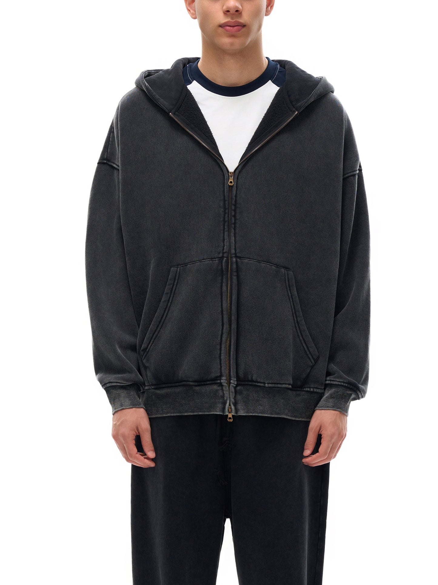 Premium heavyweight washed hoodie by VÉRON 6