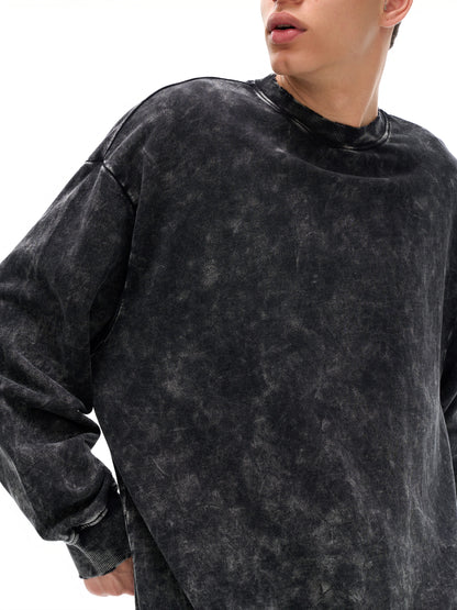 VÉRON Cristal Noir Washed Sweatshirt front view in vintage black 4