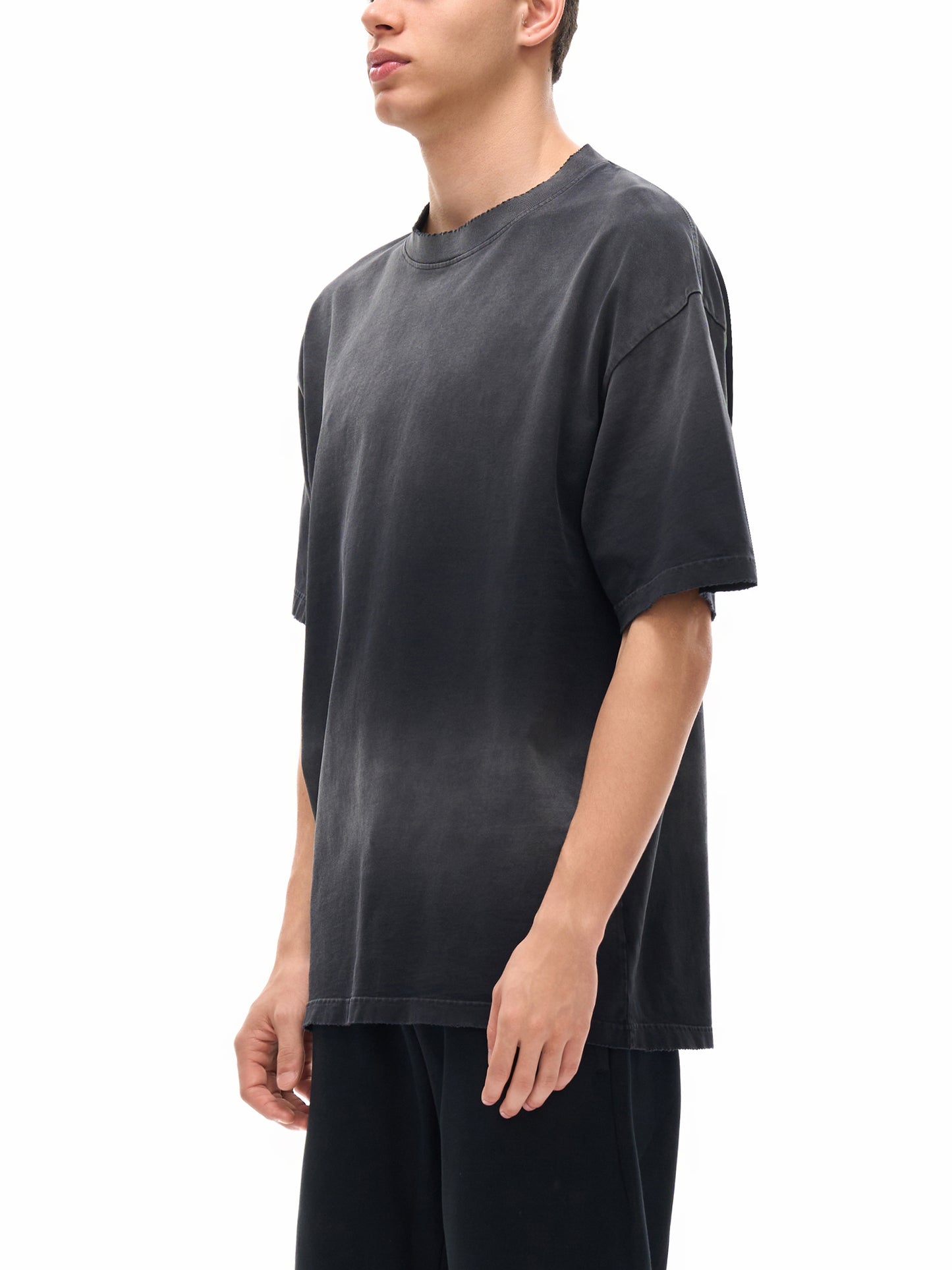 Luxury unisex black T-shirt VÉRON 3