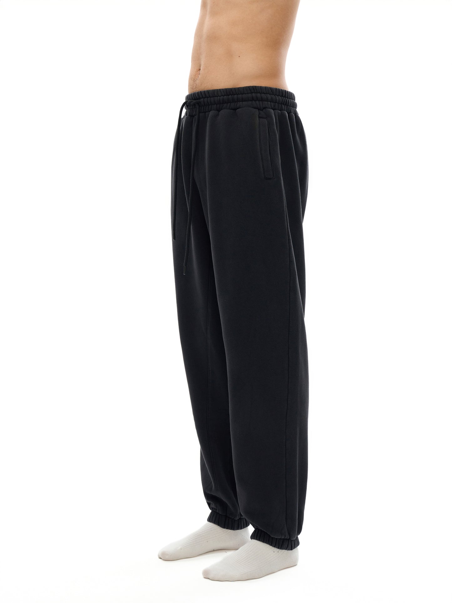 "VÉRON Quai des Anges sweatpants for men and women" 2