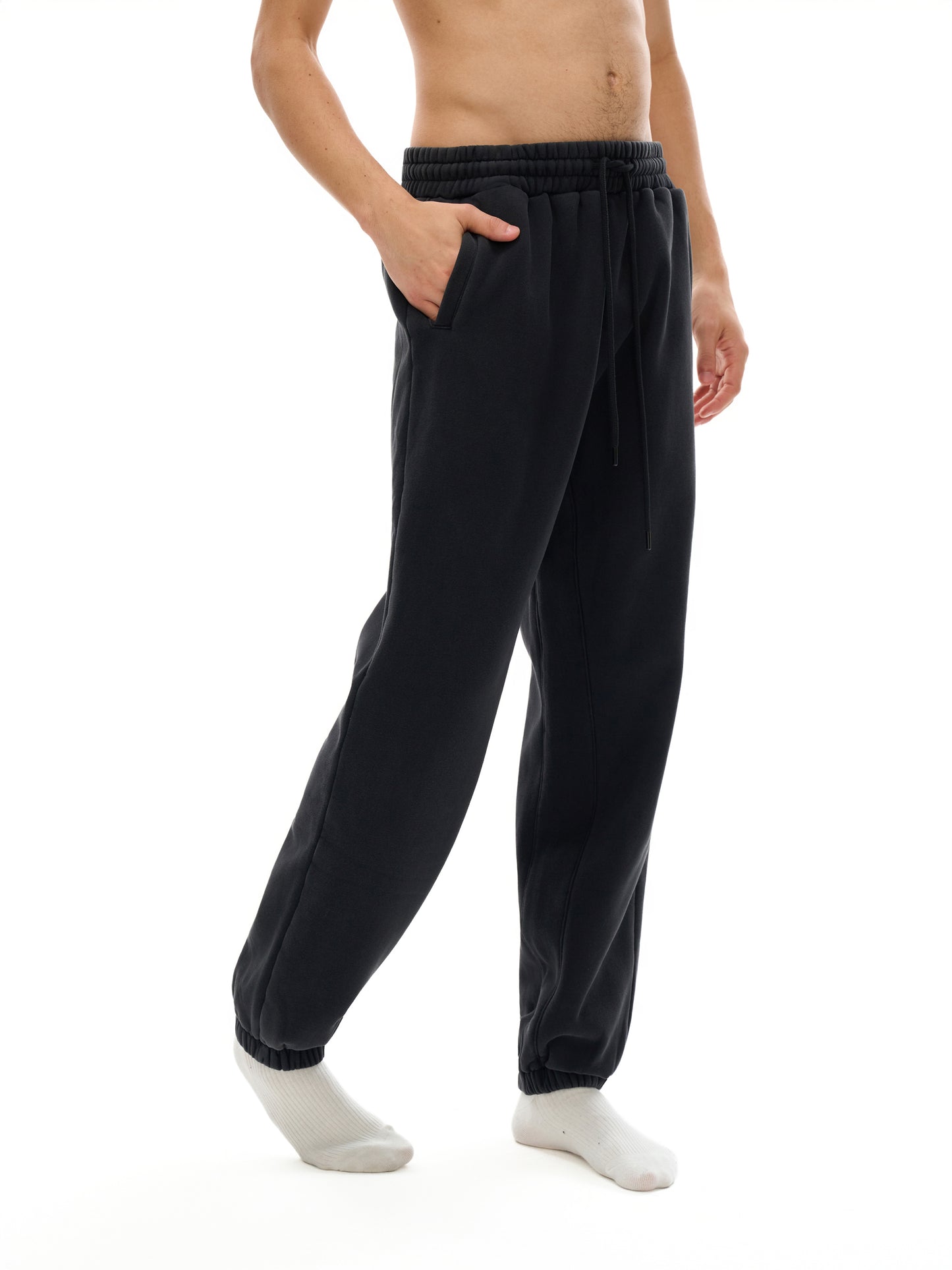 "VÉRON Quai des Anges sweatpants for men and women" 4