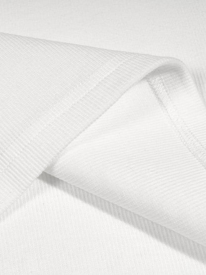 Close-up of ribbed cotton fabric texture for La Huchette VÉRON tee 3.

