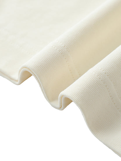 Close-up of VÉRON polo collar and premium fabric texture 2.