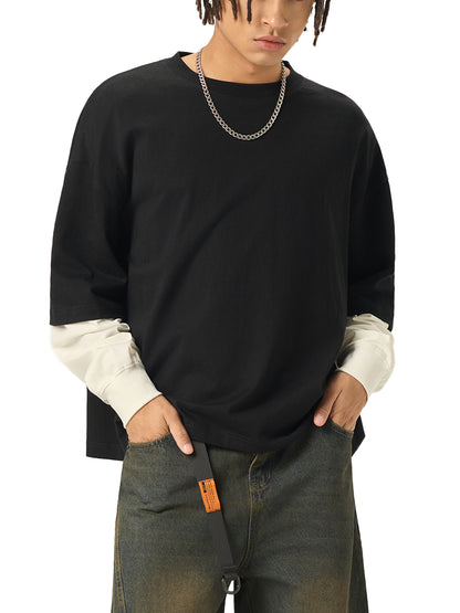 Model styling VÉRON Denfert-Rochereau unisex streetwear shirt  2