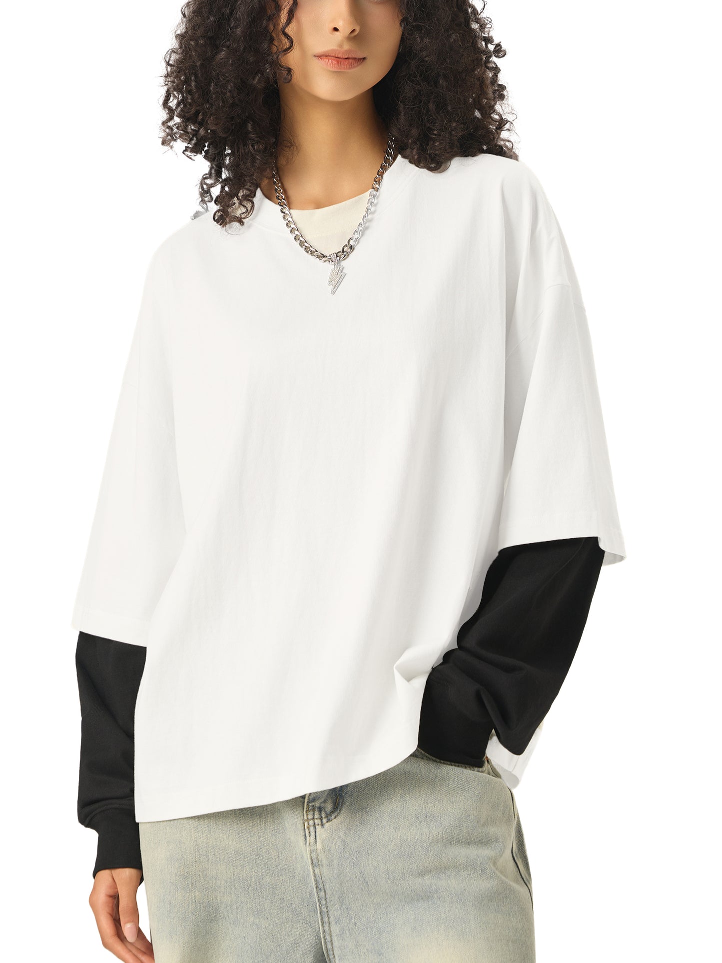 Model styling VÉRON Élixir Cristal unisex designer long sleeve 1