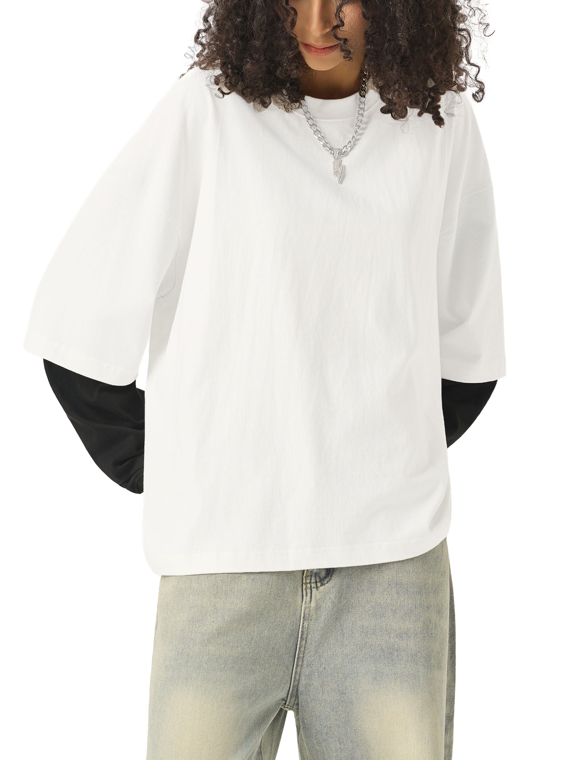 Model styling VÉRON Élixir Cristal unisex designer long sleeve 4
