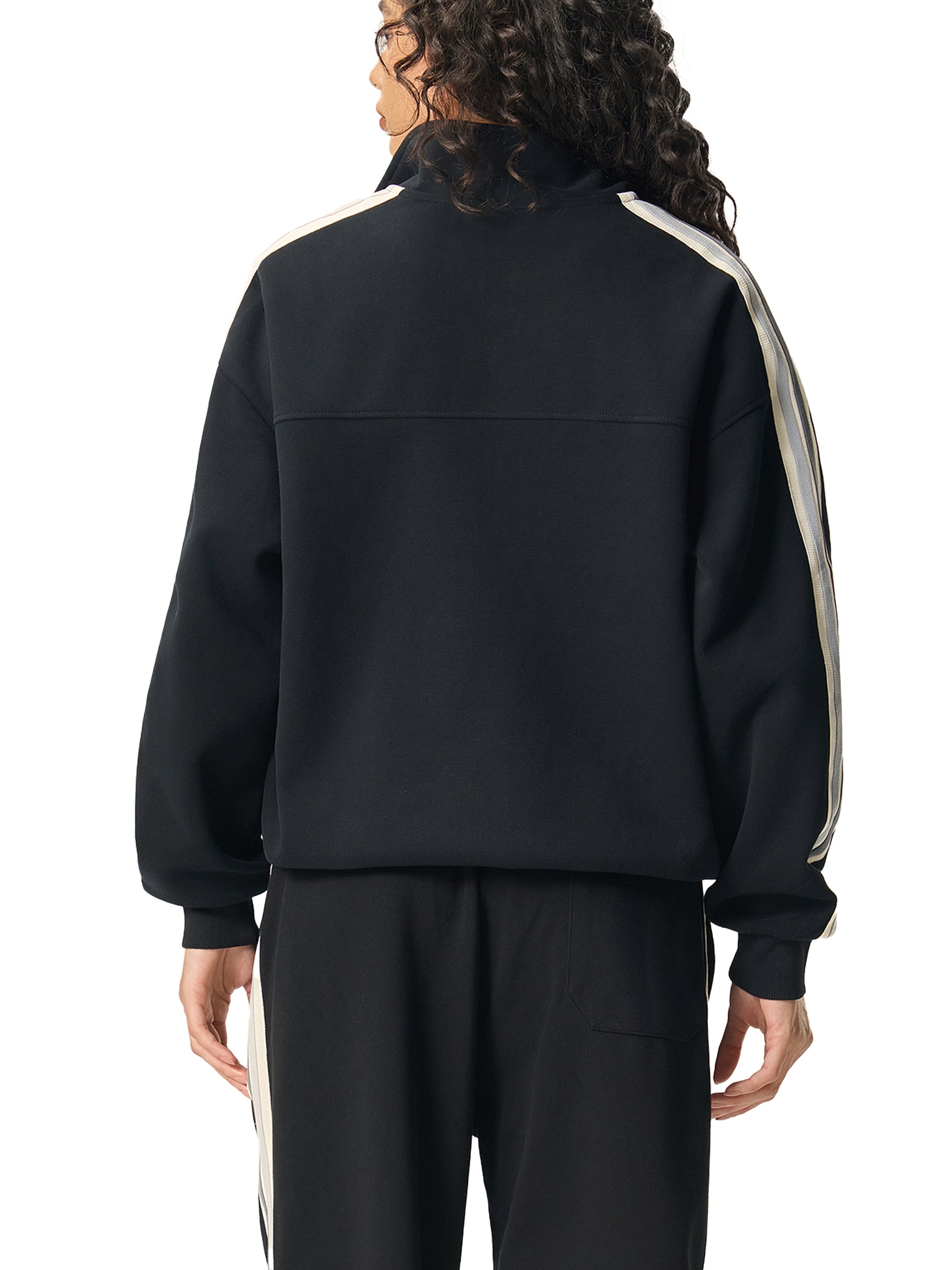 Women wearing Verlaine premium jacket 2